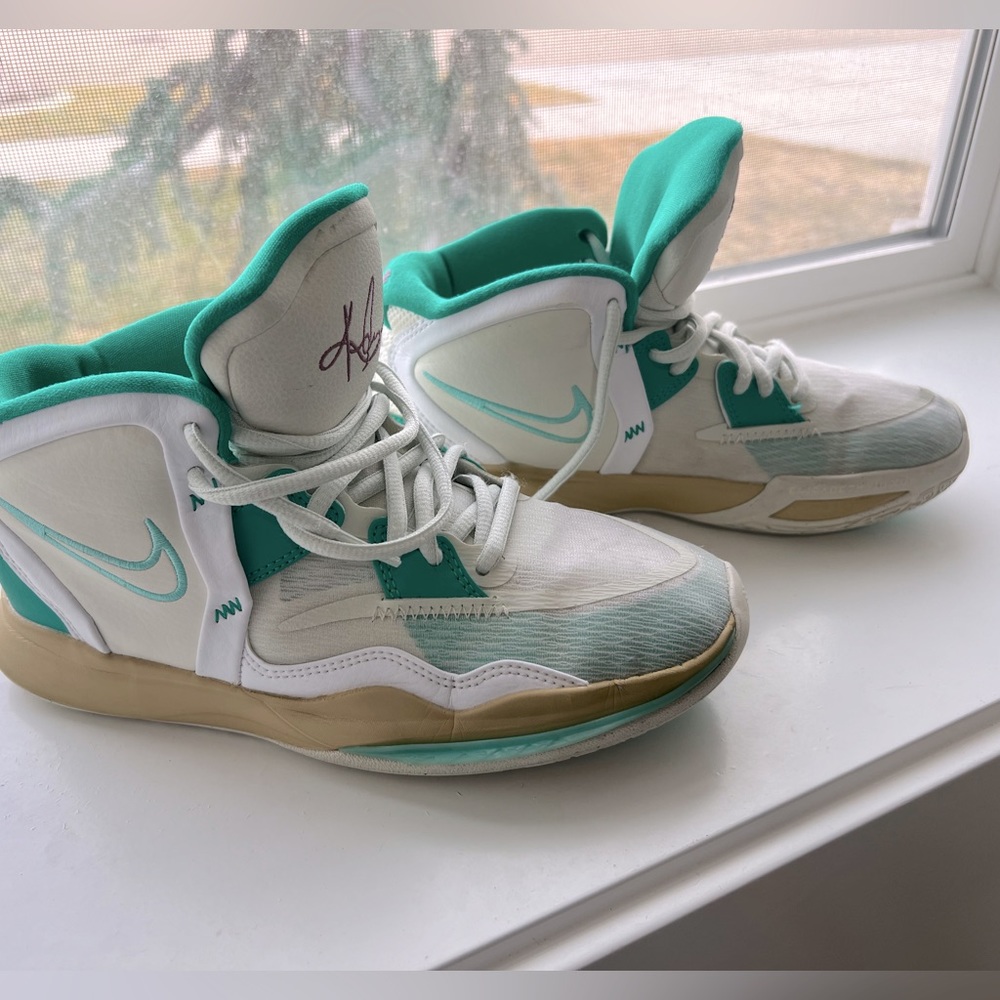Nike Kyrie Infinity shoes